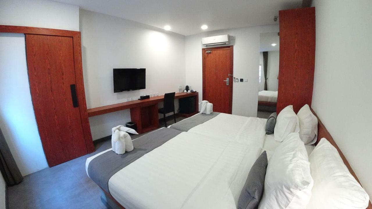 Hotel Records Phnom Penh Esterno foto