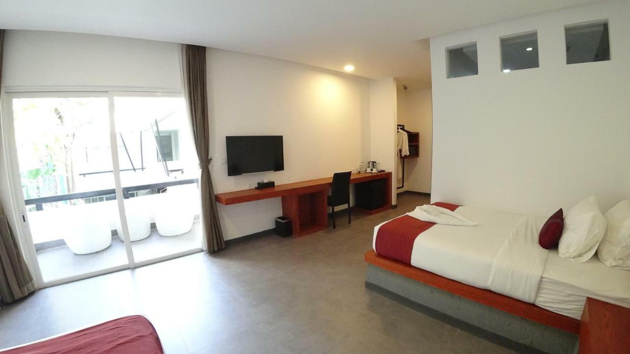 Hotel Records Phnom Penh Esterno foto