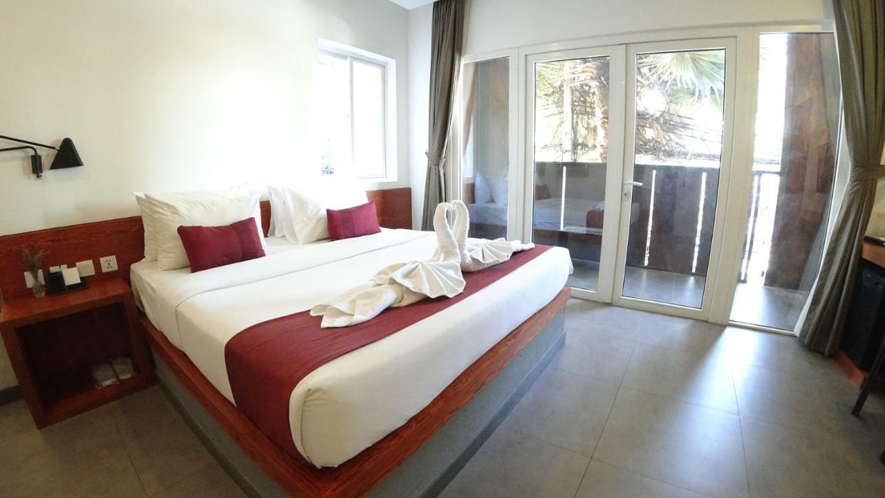 Hotel Records Phnom Penh Esterno foto
