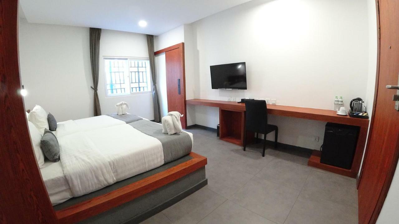 Hotel Records Phnom Penh Esterno foto