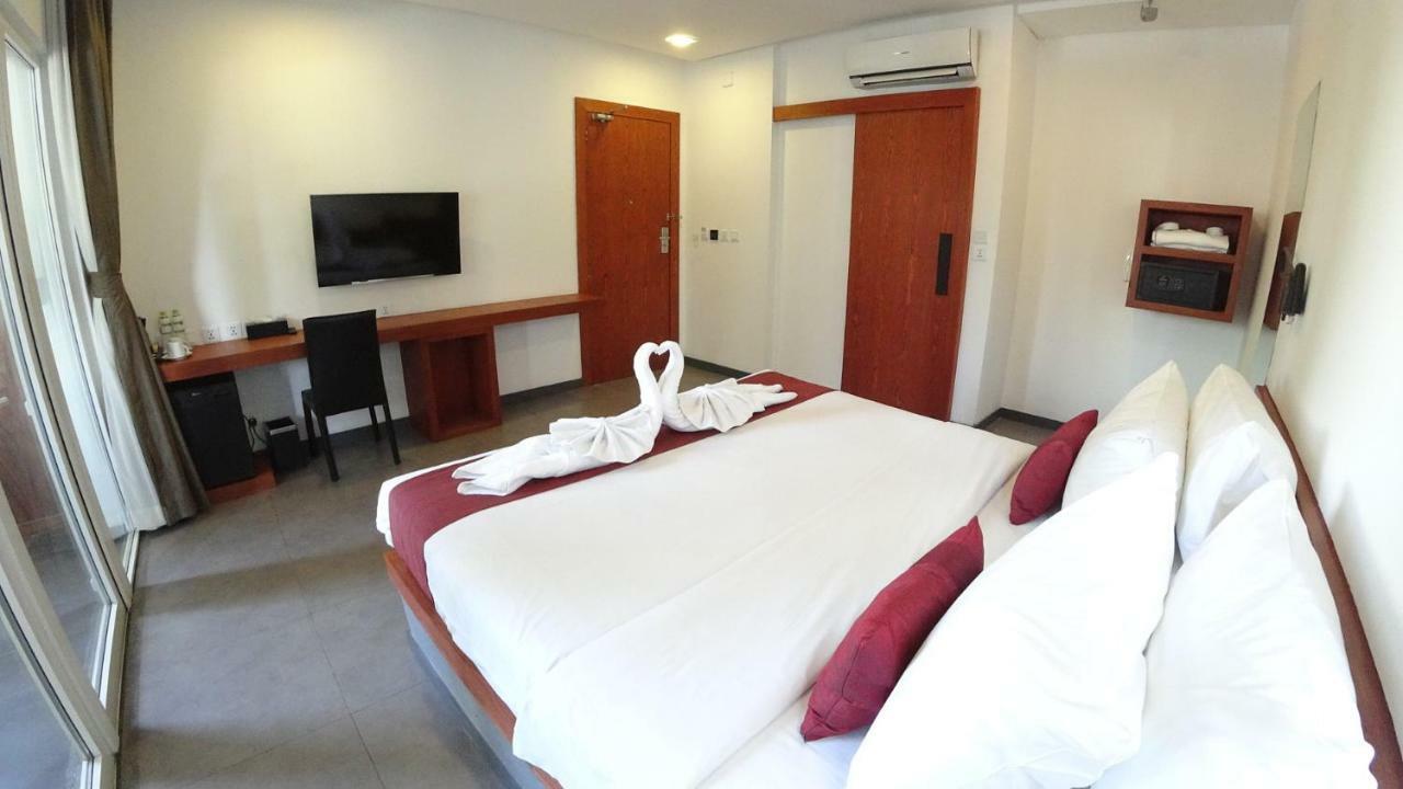 Hotel Records Phnom Penh Esterno foto