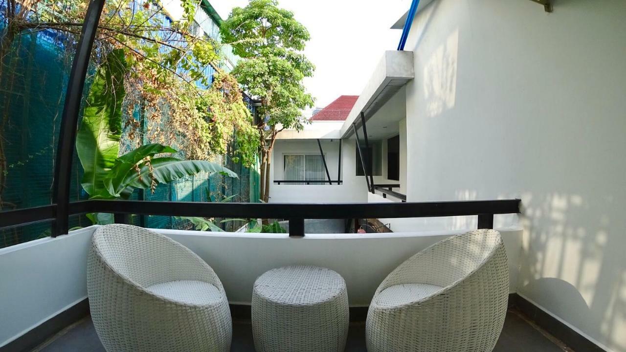 Hotel Records Phnom Penh Esterno foto