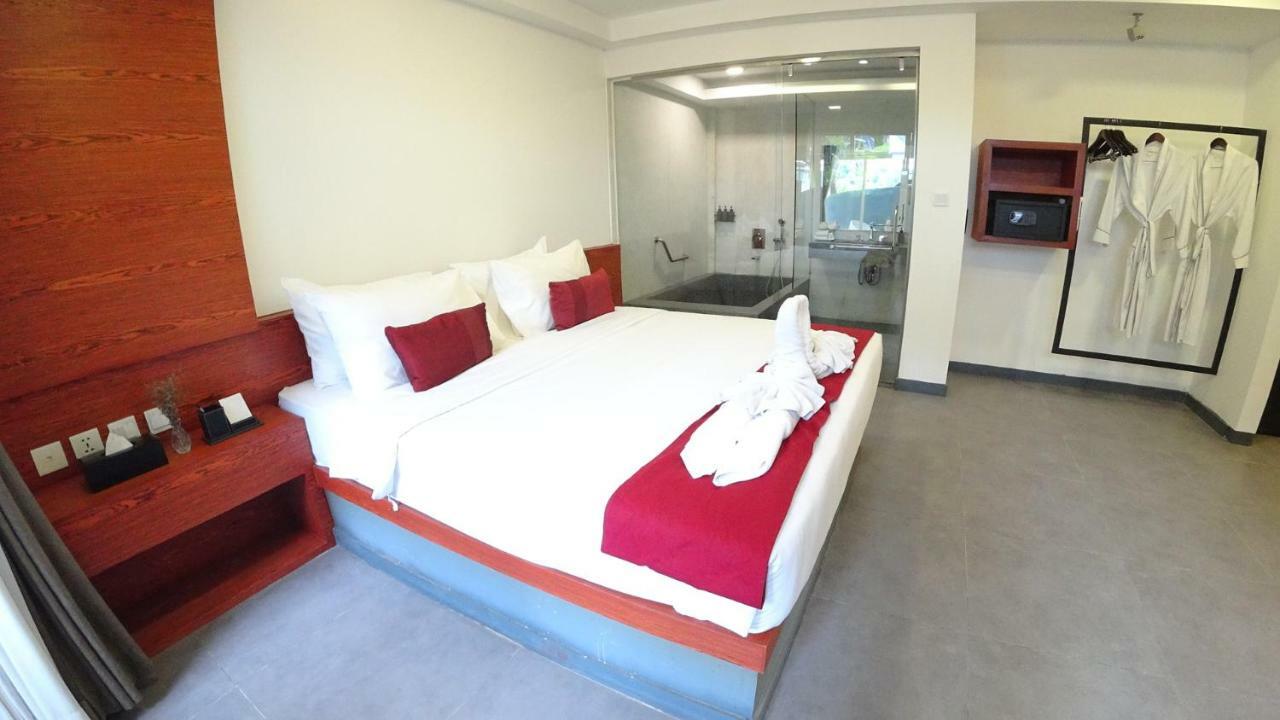 Hotel Records Phnom Penh Esterno foto