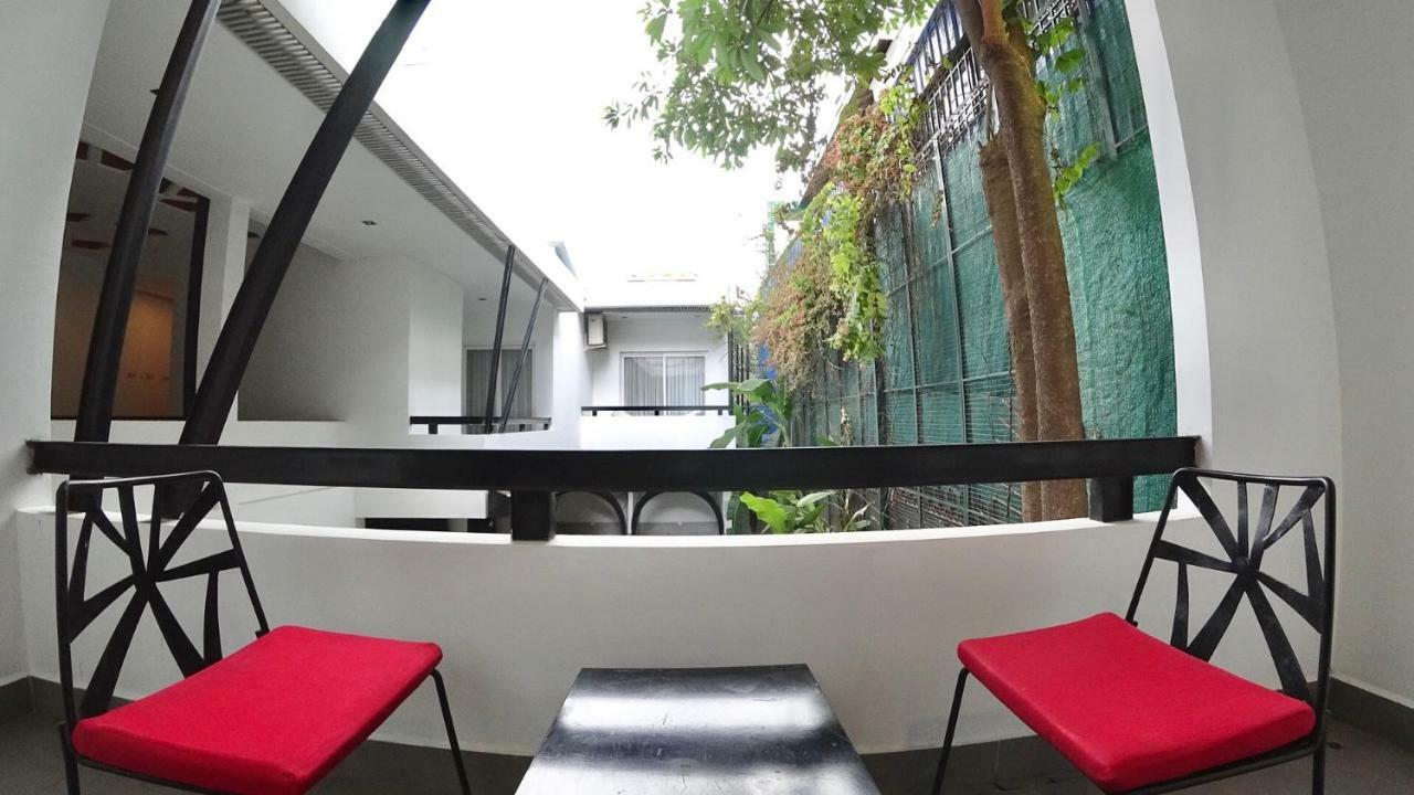 Hotel Records Phnom Penh Esterno foto